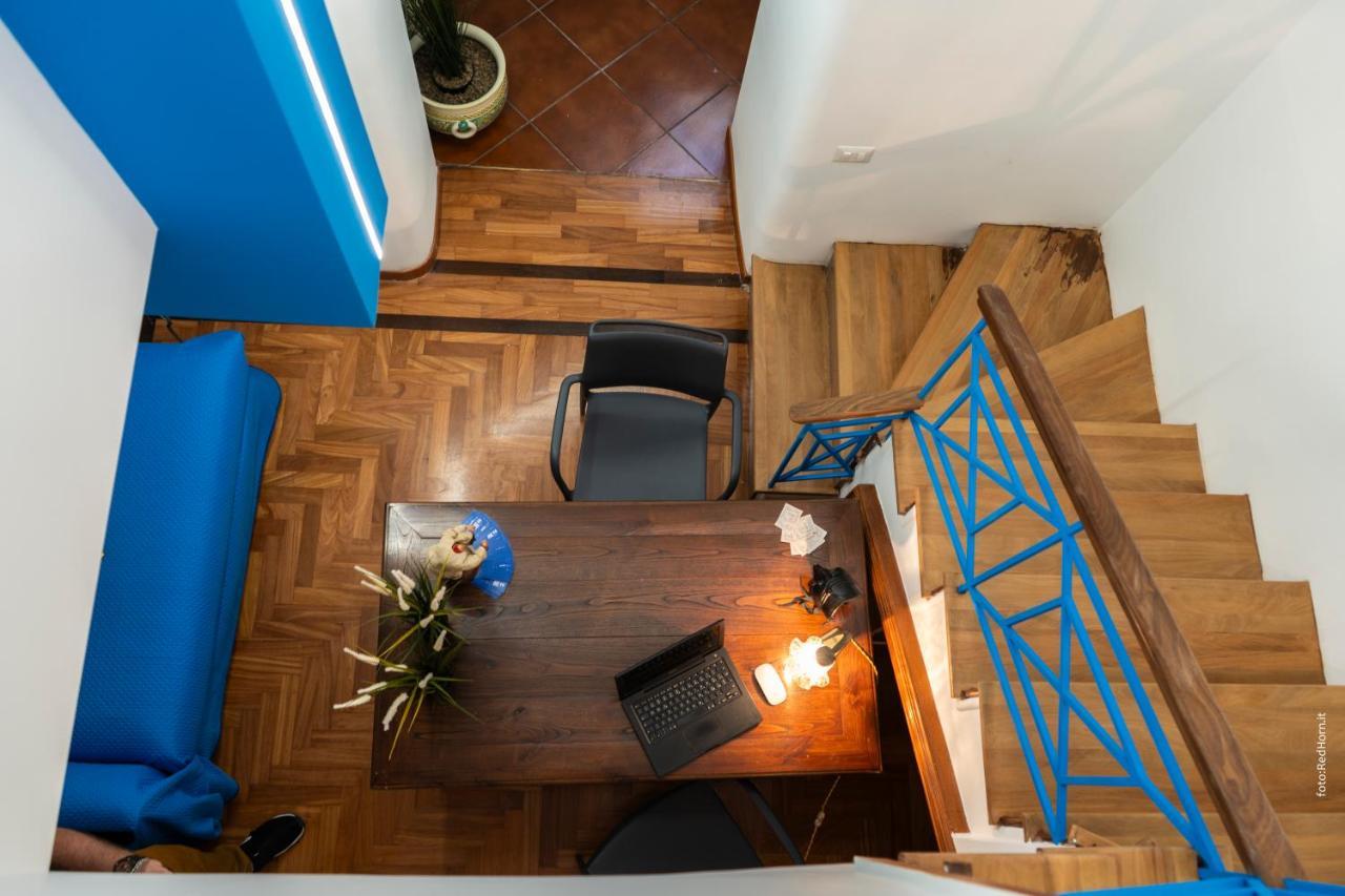 Two Rooms Chiaia 37 Naples Exterior photo